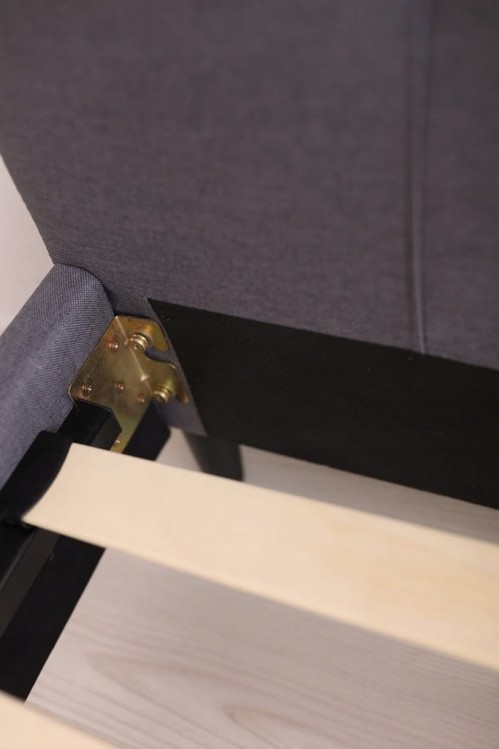 b1e36cbb241bec4917240b4e2888093f