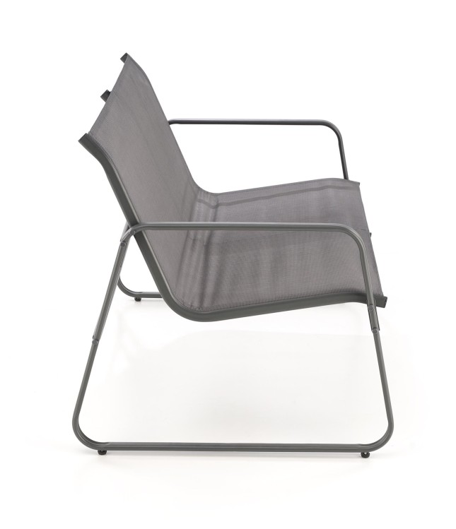 Conor-sofa_bok.jpg
