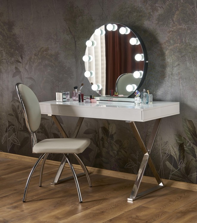 c2e98535baba20f1197f1f22b24c63b8