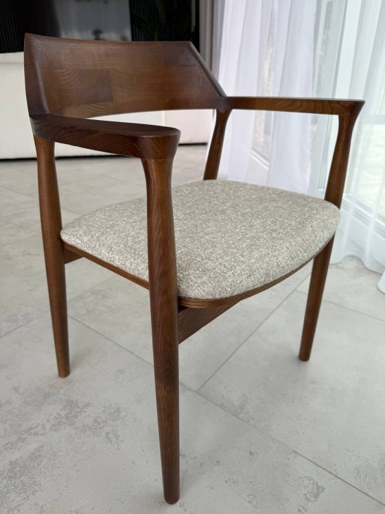 020ff7c8f5d2dbaf608e08f43f4fa071