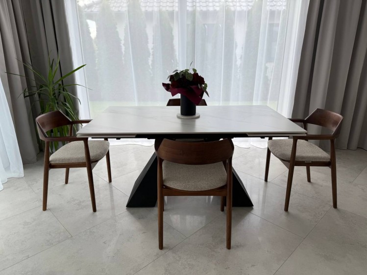 d22049cb770ef99ca9a62cee4e892d3b