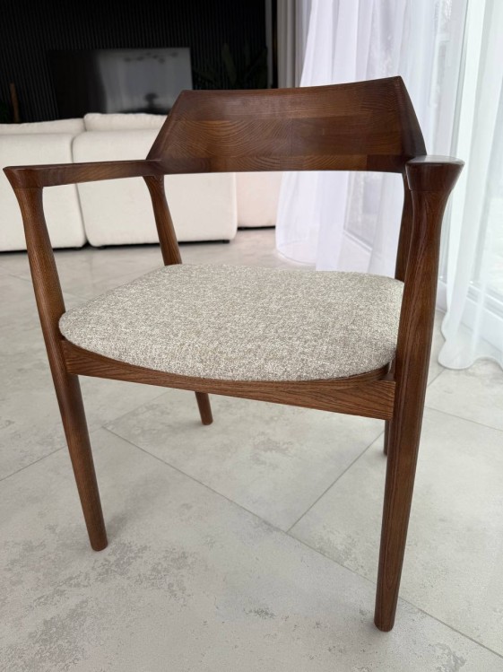 39b39ce8c01bcb43d5214aad033305a5